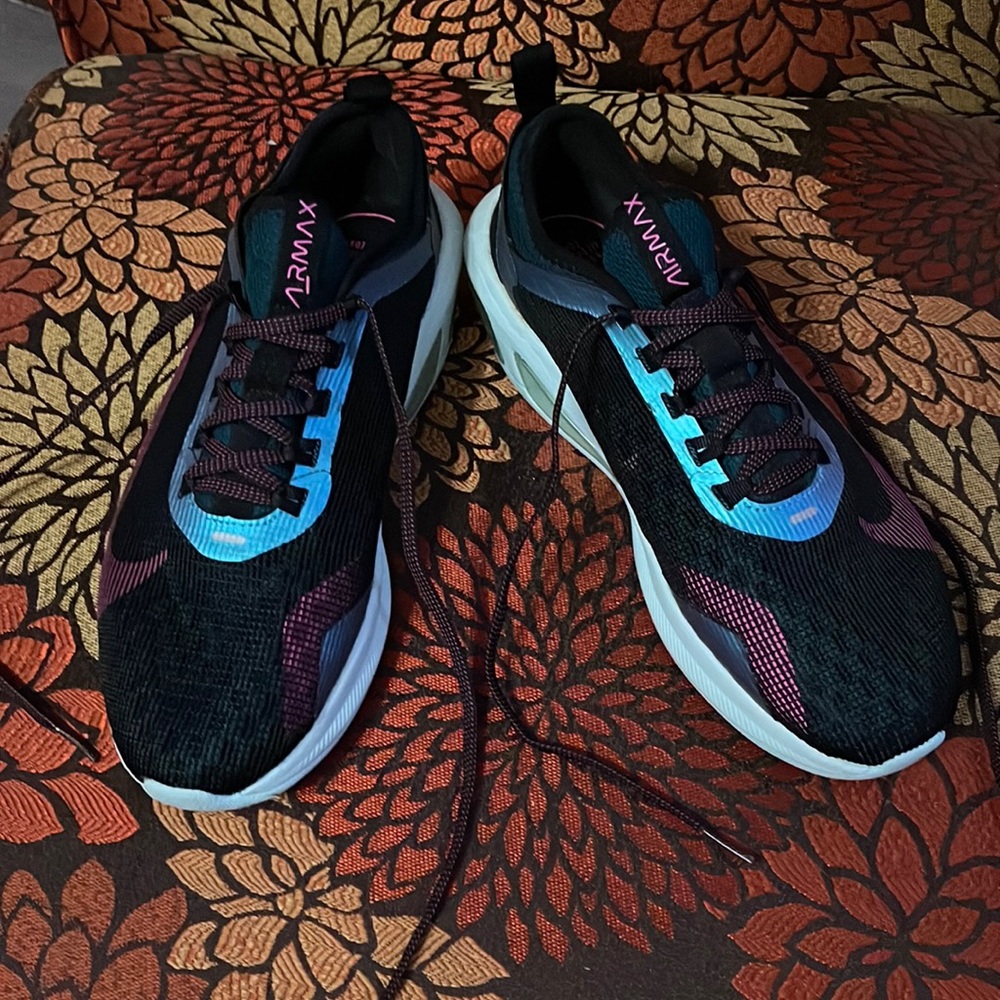 Nike Air Max Engineered For ALL DAY Everyday Comfort